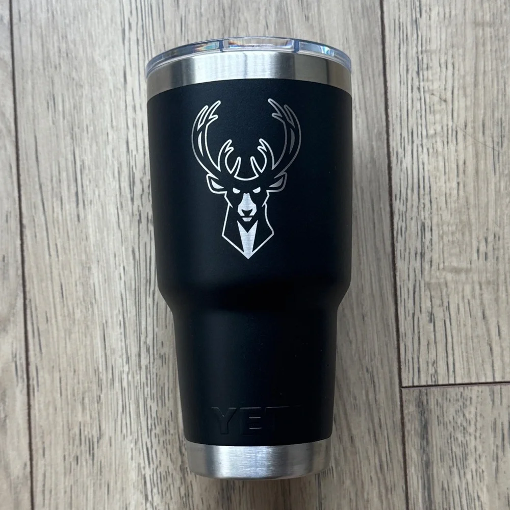 YETI Milwaukee Bucks 30z Tumbler Matte Black Fear the Deer Logo NBA New NWT